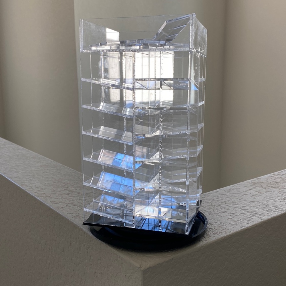 Lipstick organizer